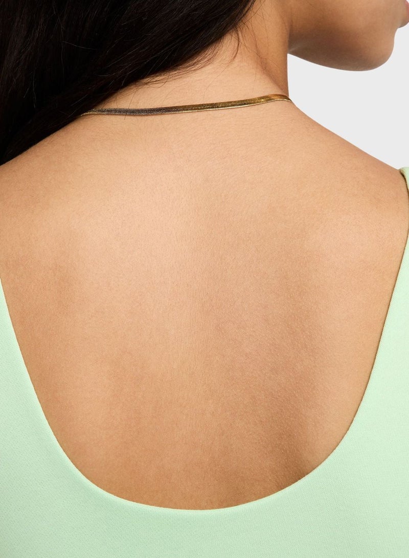 نايكي بلوزة قصيرة أساسية من نايكي سبورتس وير - Image 4